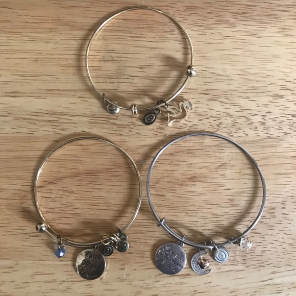 3 for $25 Expandable Wire Bracelets Silver/Gold Tone - Picture 3 of 10